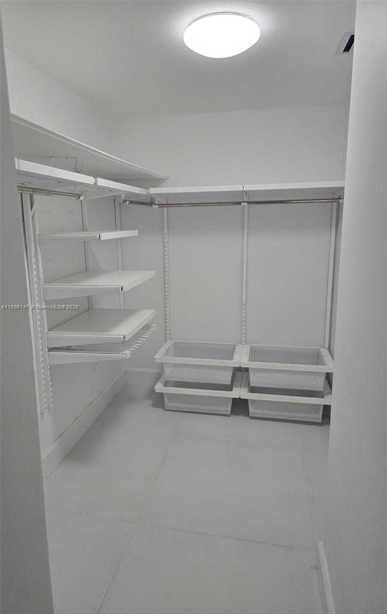 Small Image of 1121 CRANDON BLVD #D604, Key Biscayne Number 14