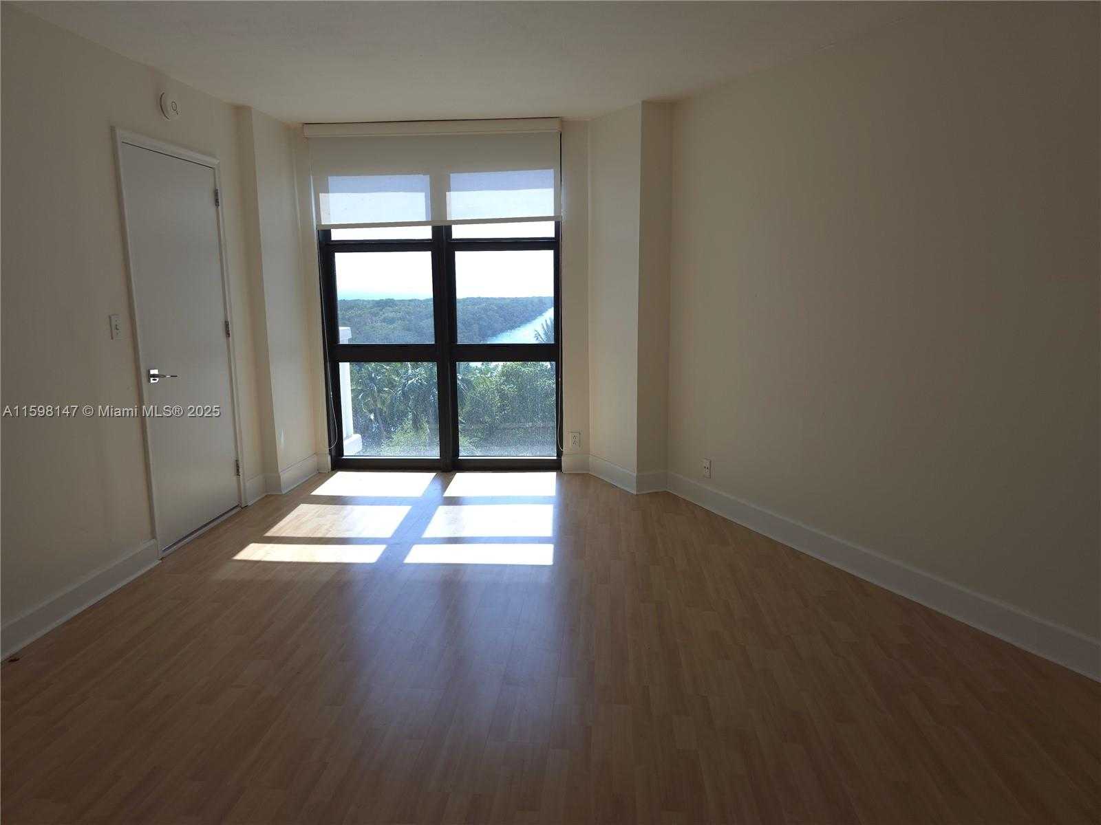 Small Image of 1121 CRANDON BLVD #D604, Key Biscayne Number 16