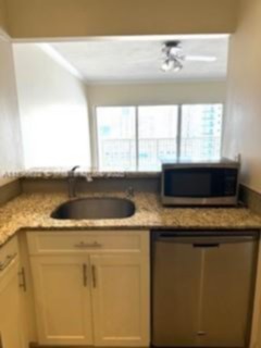 Small Image of 1965 SOUTH OCEAN DRIVE #9L, Hallandale Beach Number 5