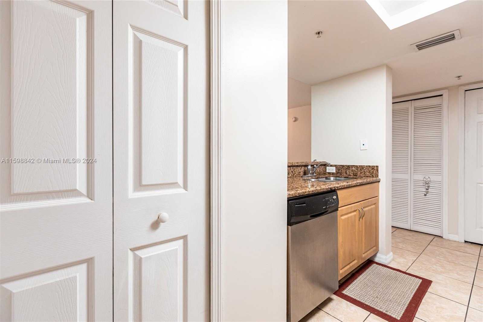 Small Image of 1690 SOUTH WEST 27TH AVE #306, Miami Number 6