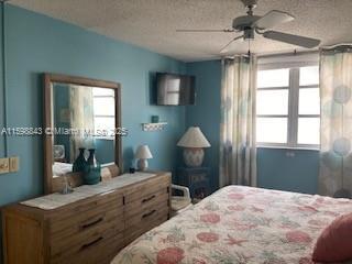 Small Image of 345 OCEAN DR #714, Miami Beach Number 11