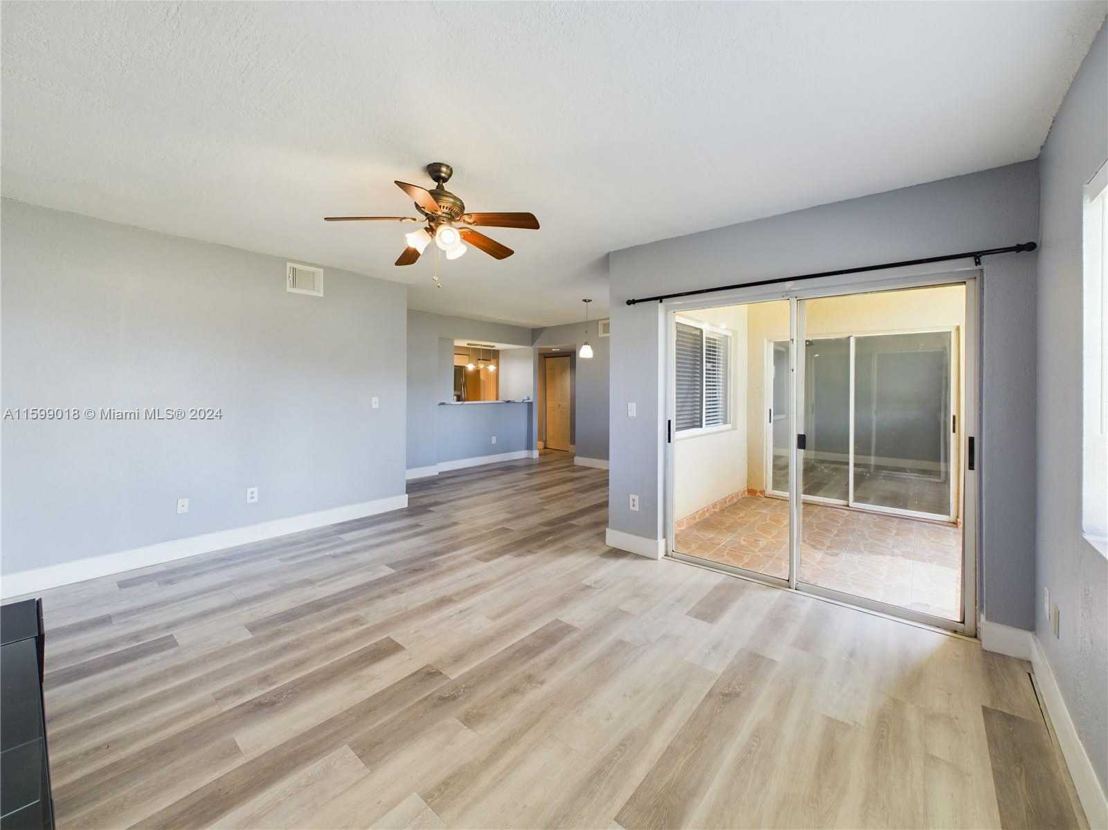 Small Image of 18890 NORTH WEST 57TH AVE #112, Hialeah Number 5