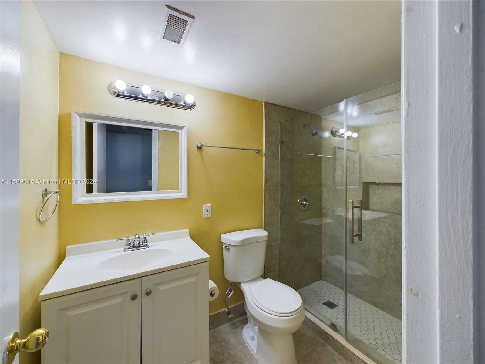 Small Image of 18890 NORTH WEST 57TH AVE #112, Hialeah Number 9