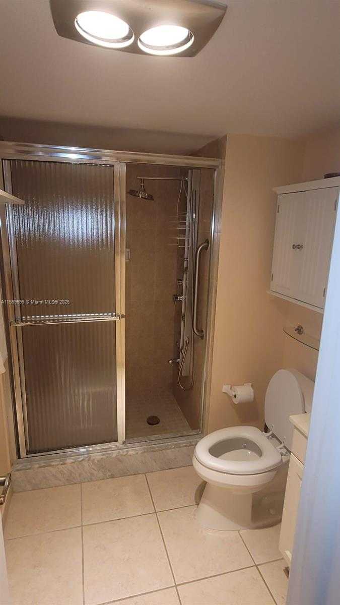 Small Image of Pembroke Pines Number 9