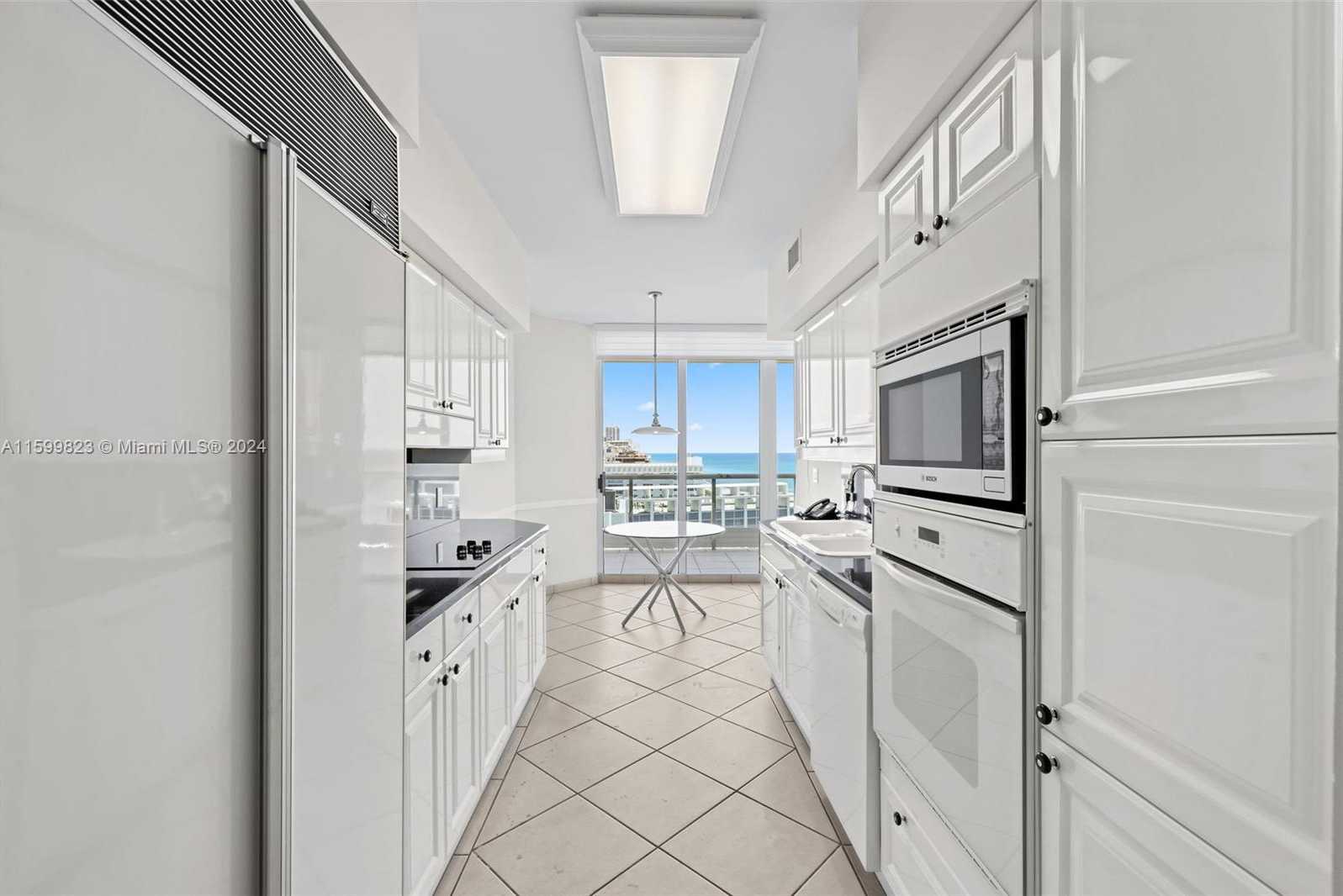 Small Image of 5025 COLLINS AVE #1707, Miami Beach Number 13