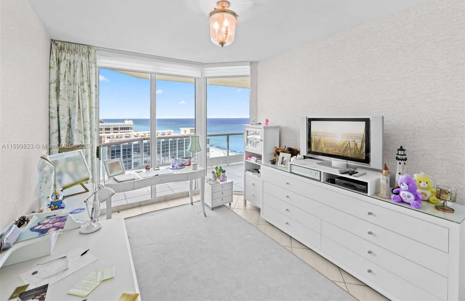 Small Image of 5025 COLLINS AVE #1707, Miami Beach Number 19