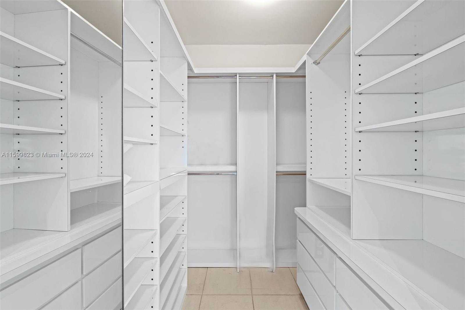 Small Image of 5025 COLLINS AVE #1707, Miami Beach Number 22