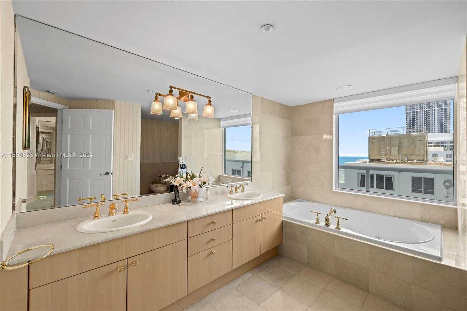 Small Image of 5025 COLLINS AVE #1707, Miami Beach Number 23