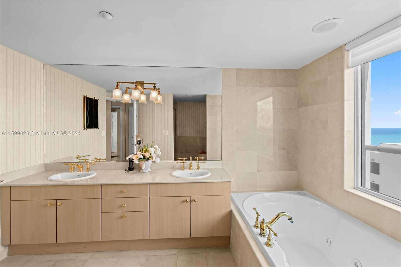 Small Image of 5025 COLLINS AVE #1707, Miami Beach Number 24