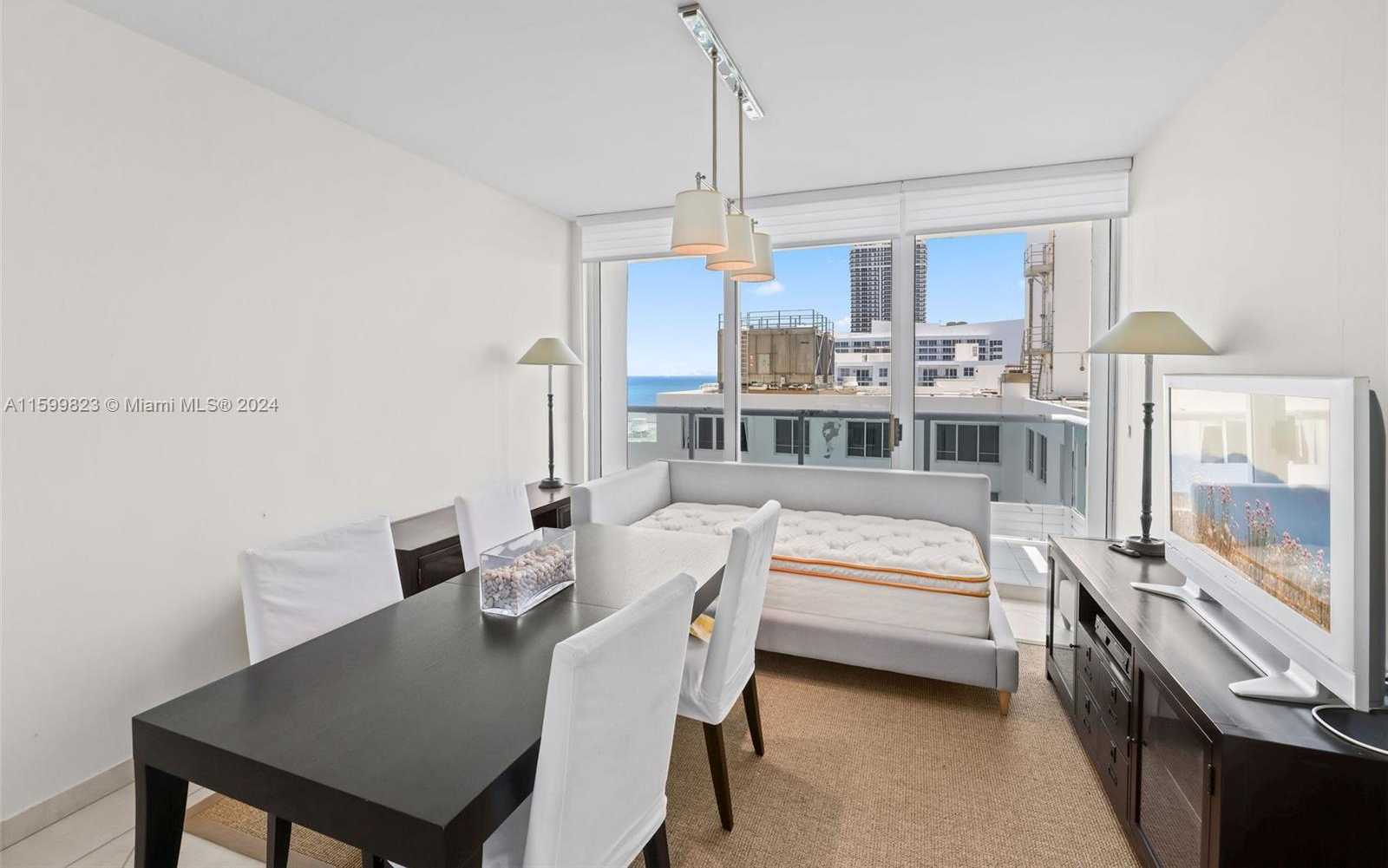 Small Image of 5025 COLLINS AVE #1707, Miami Beach Number 7
