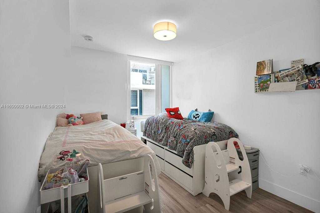 Small Image of 1000 99TH ST #14, Bay Harbor Islands Number 10