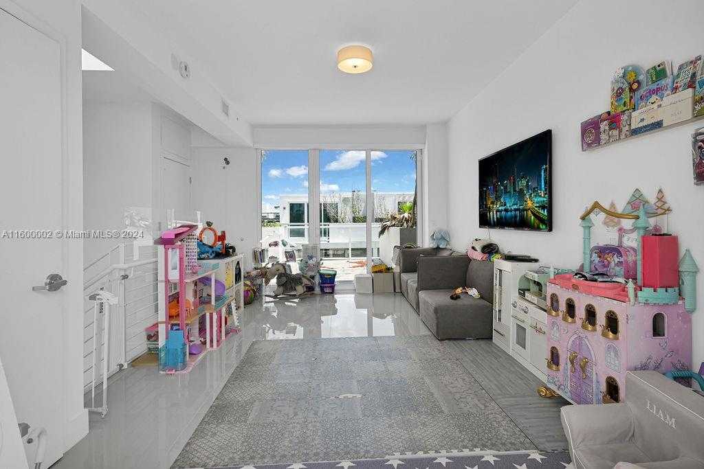 Small Image of 1000 99TH ST #14, Bay Harbor Islands Number 14