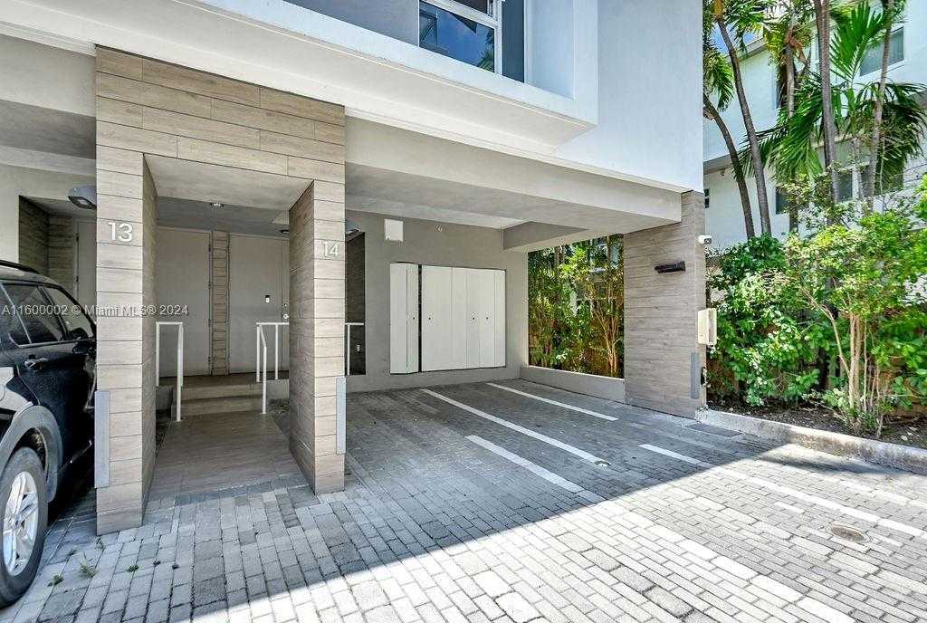 Small Image of 1000 99TH ST #14, Bay Harbor Islands Number 2