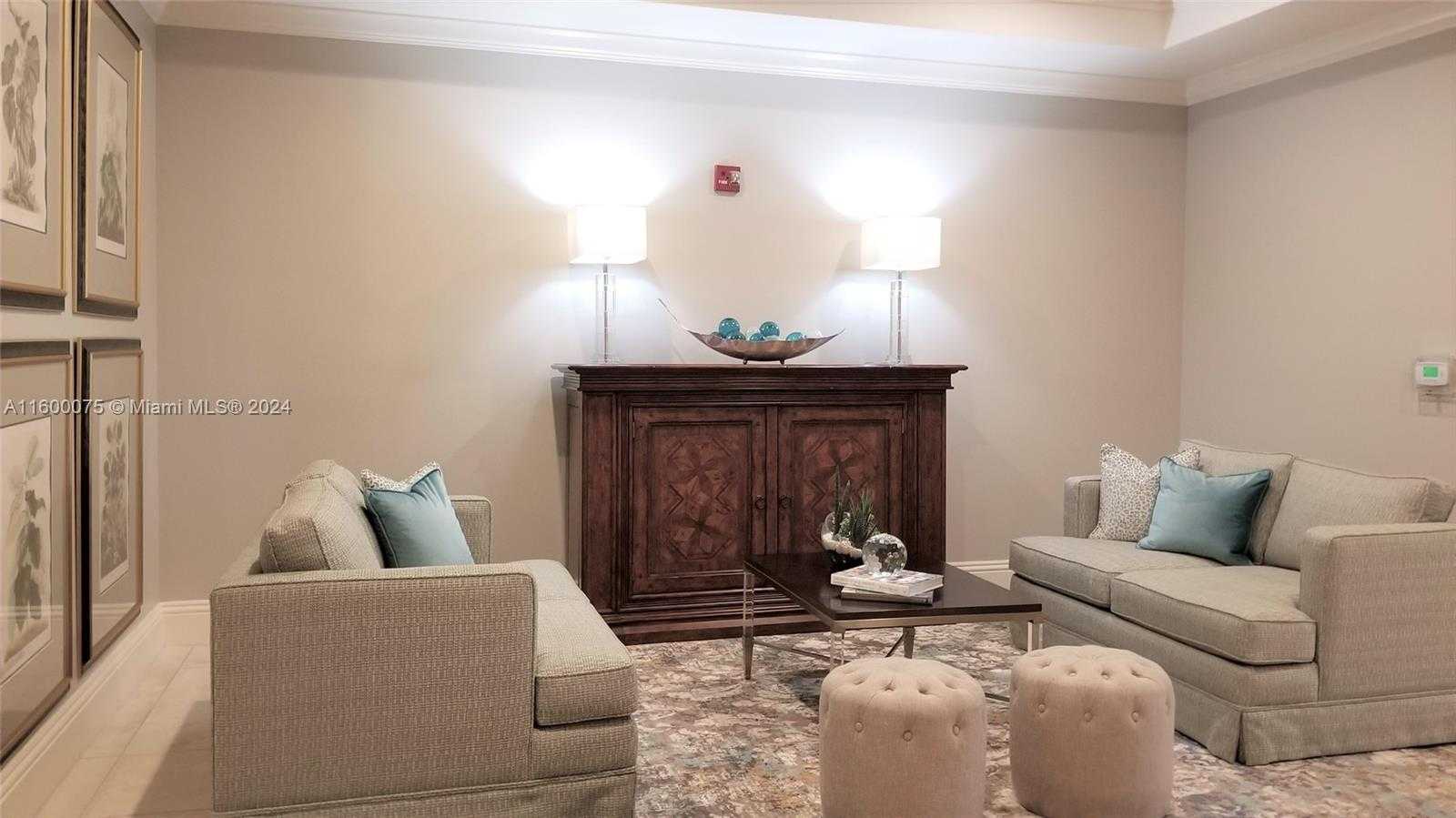 Small Image of 100 ANDALUSIA AVE #215, Coral Gables Number 3
