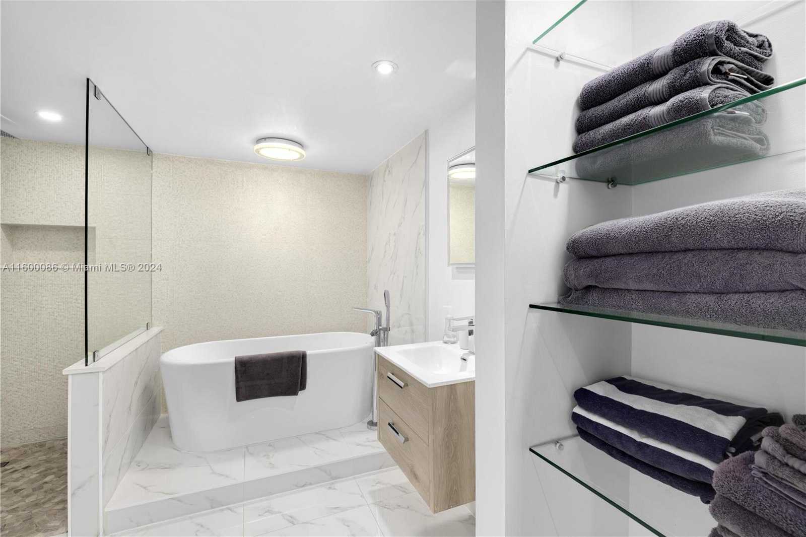 Small Image of 9455 COLLINS AVE #806, Surfside Number 23