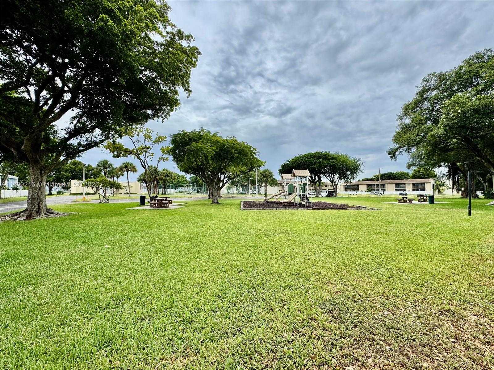 Small Image of 22205 SOUTH WEST 103RD AVE #22205, Cutler Bay Number 16