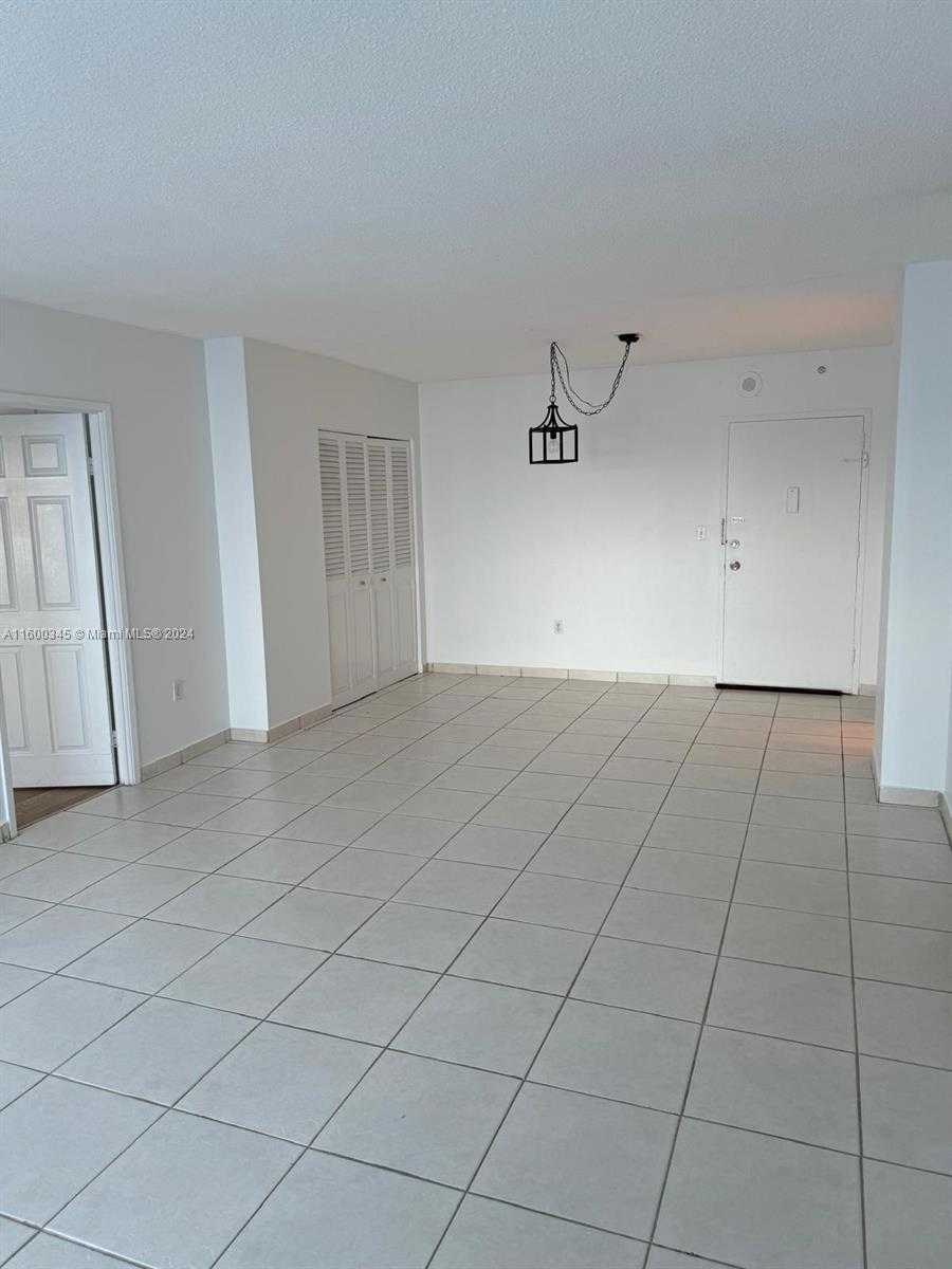 Small Image of 400 KINGS POINT DR #719, Sunny Isles Beach Number 5