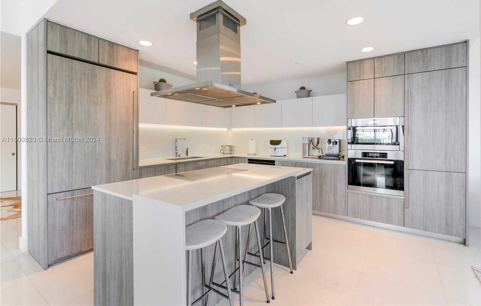 Small Image of 350 OCEAN DR #201N, Key Biscayne Number 17