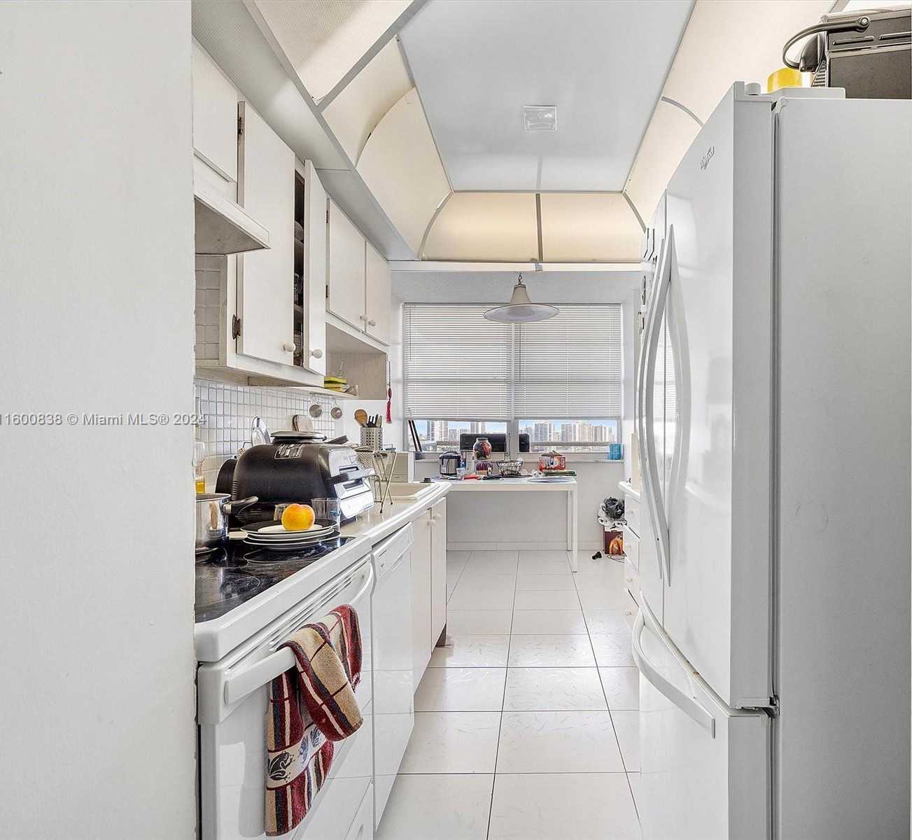 Small Image of 251 174TH ST #2119, Sunny Isles Beach Number 18