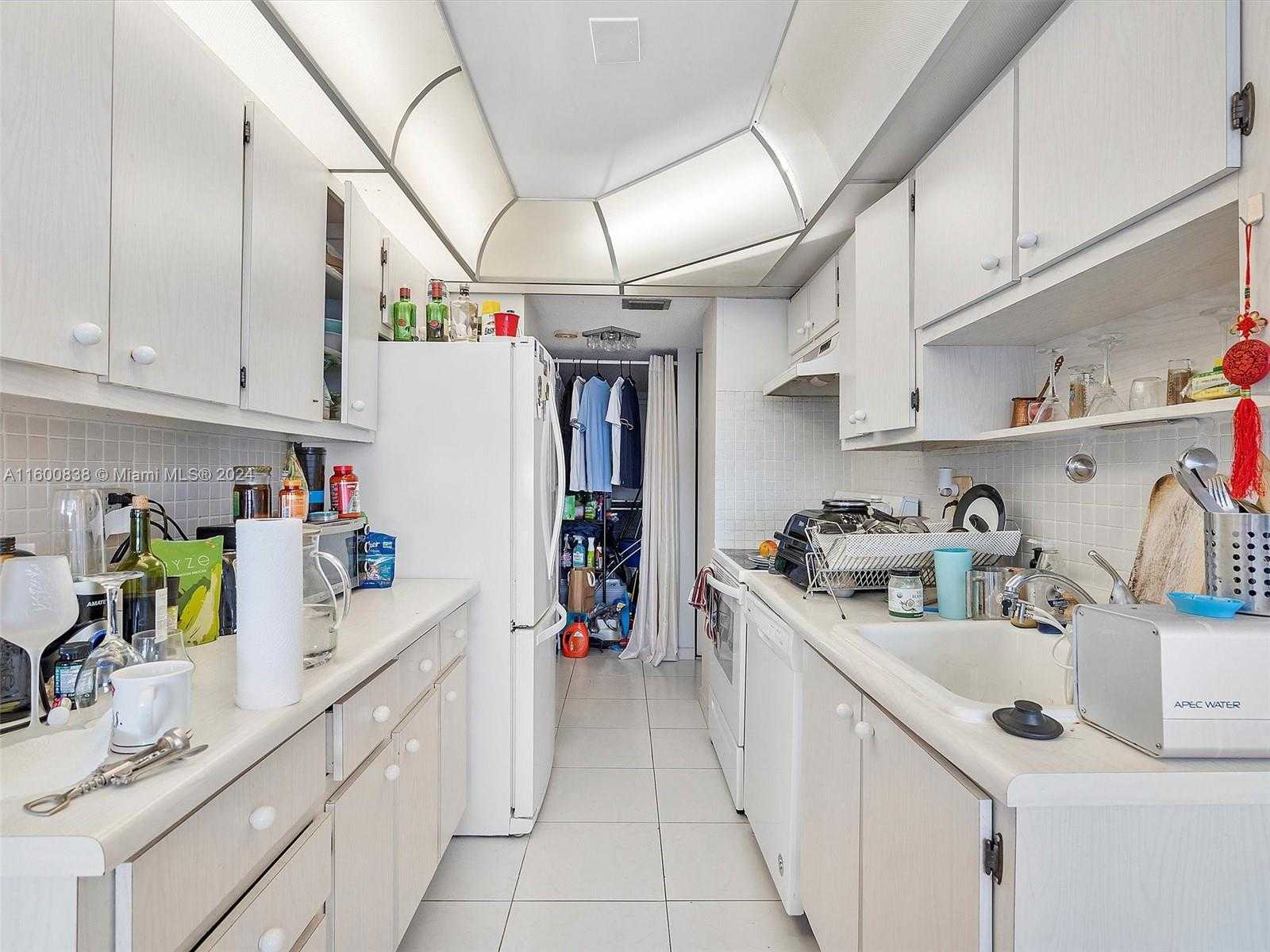 Small Image of 251 174TH ST #2119, Sunny Isles Beach Number 20