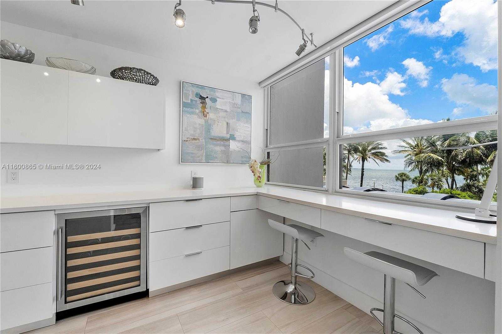 Small Image of 3 GROVE ISLE DR #C202, Miami Number 10