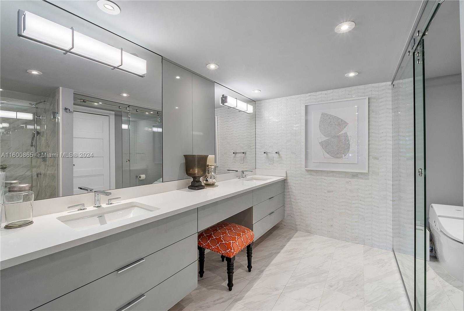 Small Image of 3 GROVE ISLE DR #C202, Miami Number 20