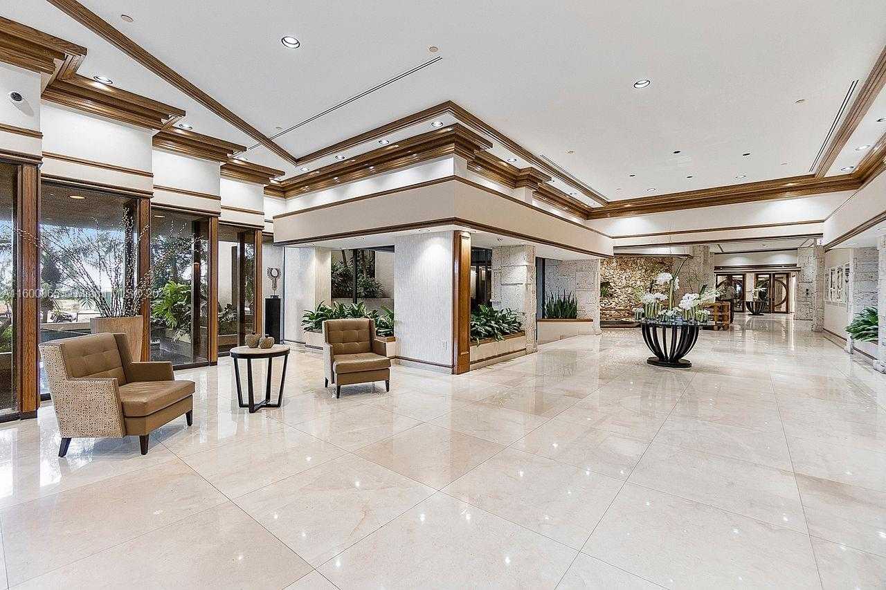 Small Image of 3 GROVE ISLE DR #C202, Miami Number 35