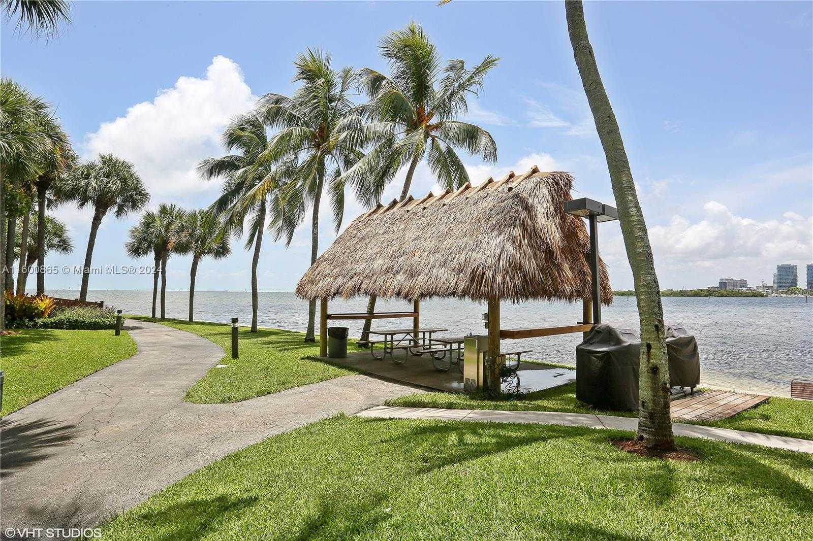 Small Image of 3 GROVE ISLE DR #C202, Miami Number 37