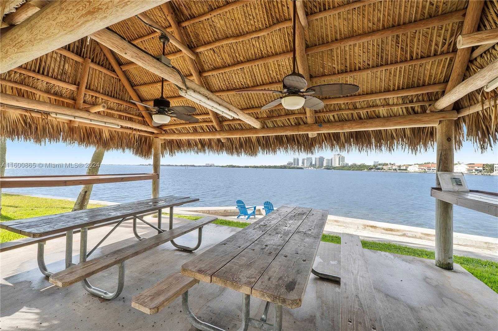 Small Image of 3 GROVE ISLE DR #C202, Miami Number 38