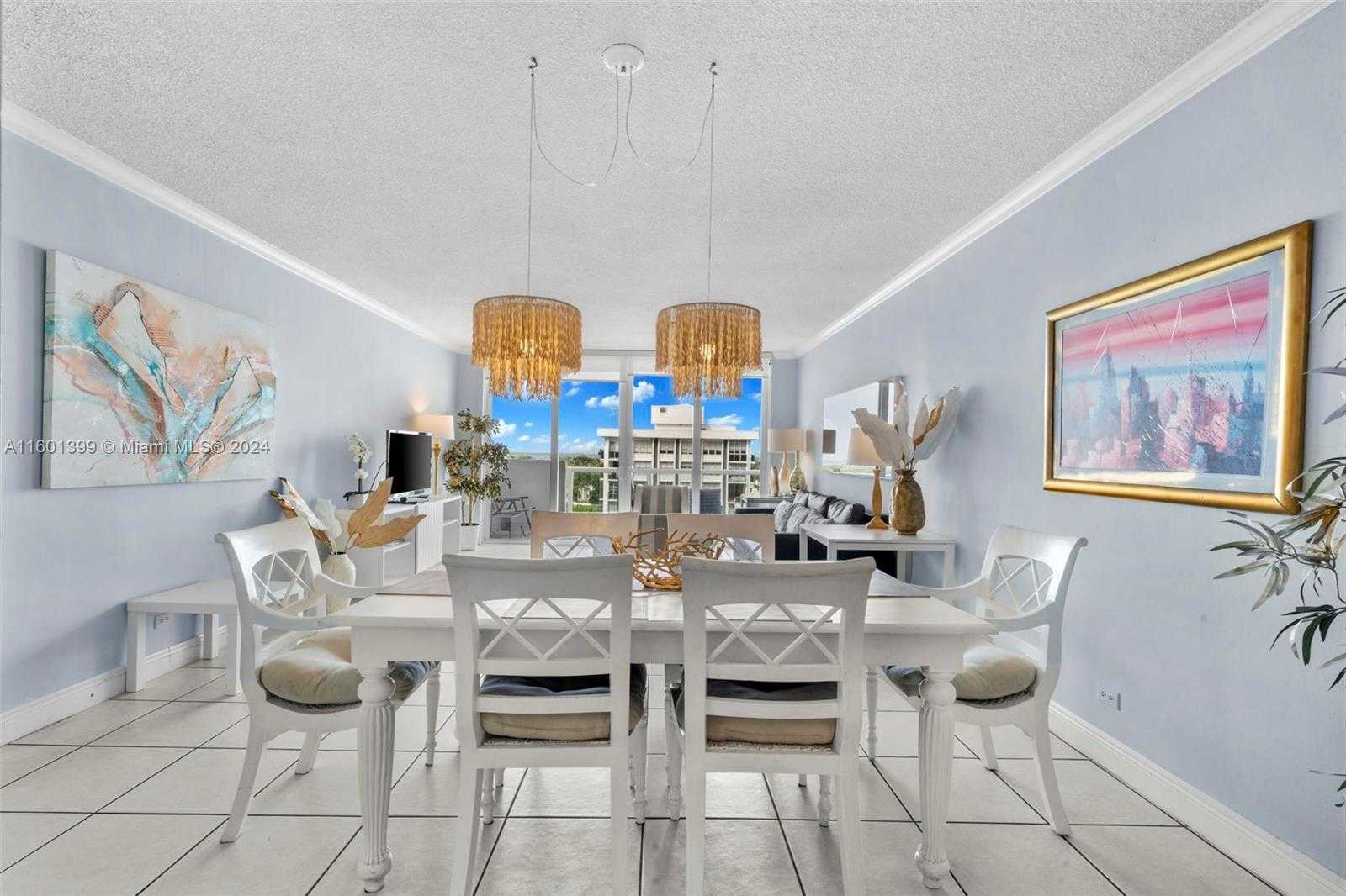 Small Image of 5601 COLLINS AVE #823, Miami Beach Number 12