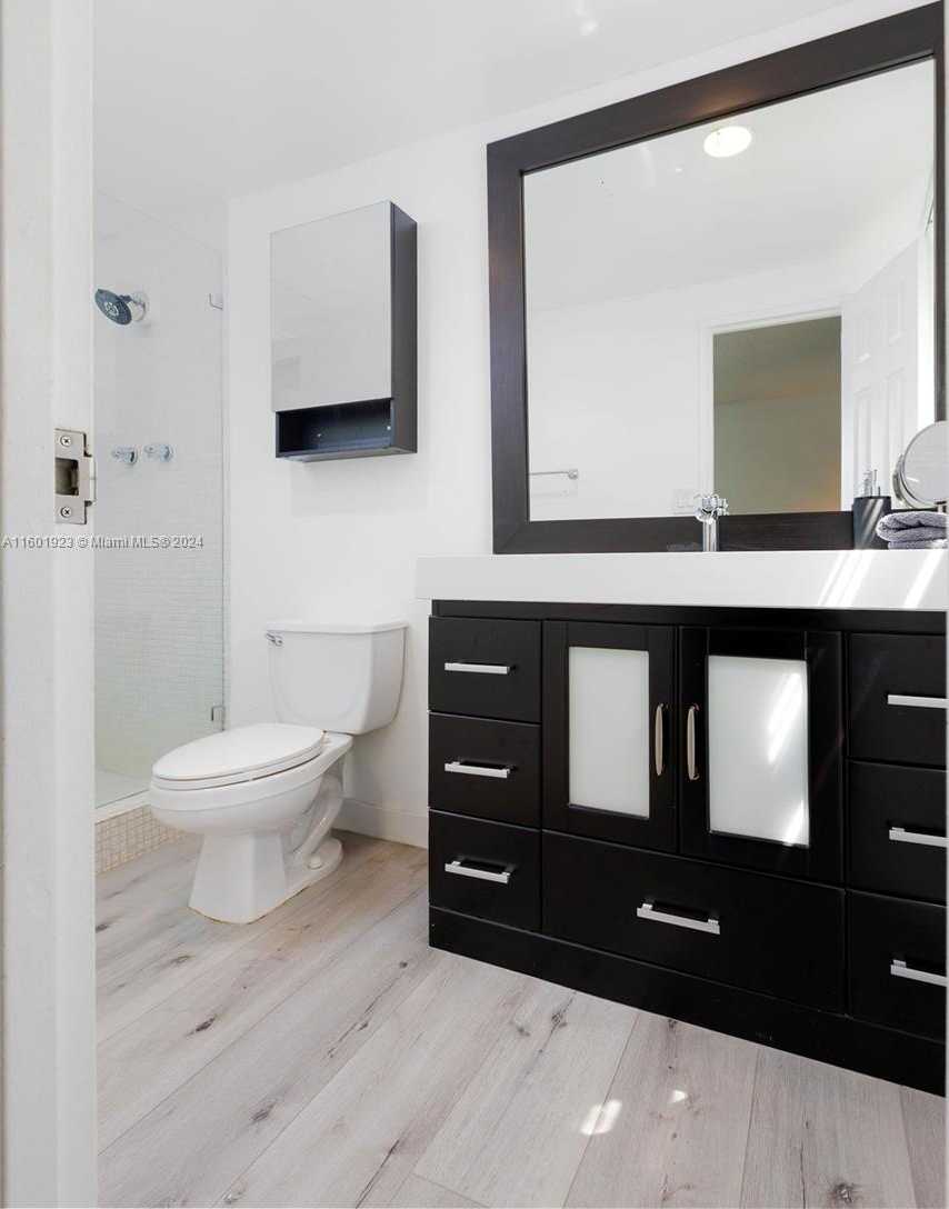 Small Image of 3901 SOUTH OCEAN DR #10P, Hollywood Number 13