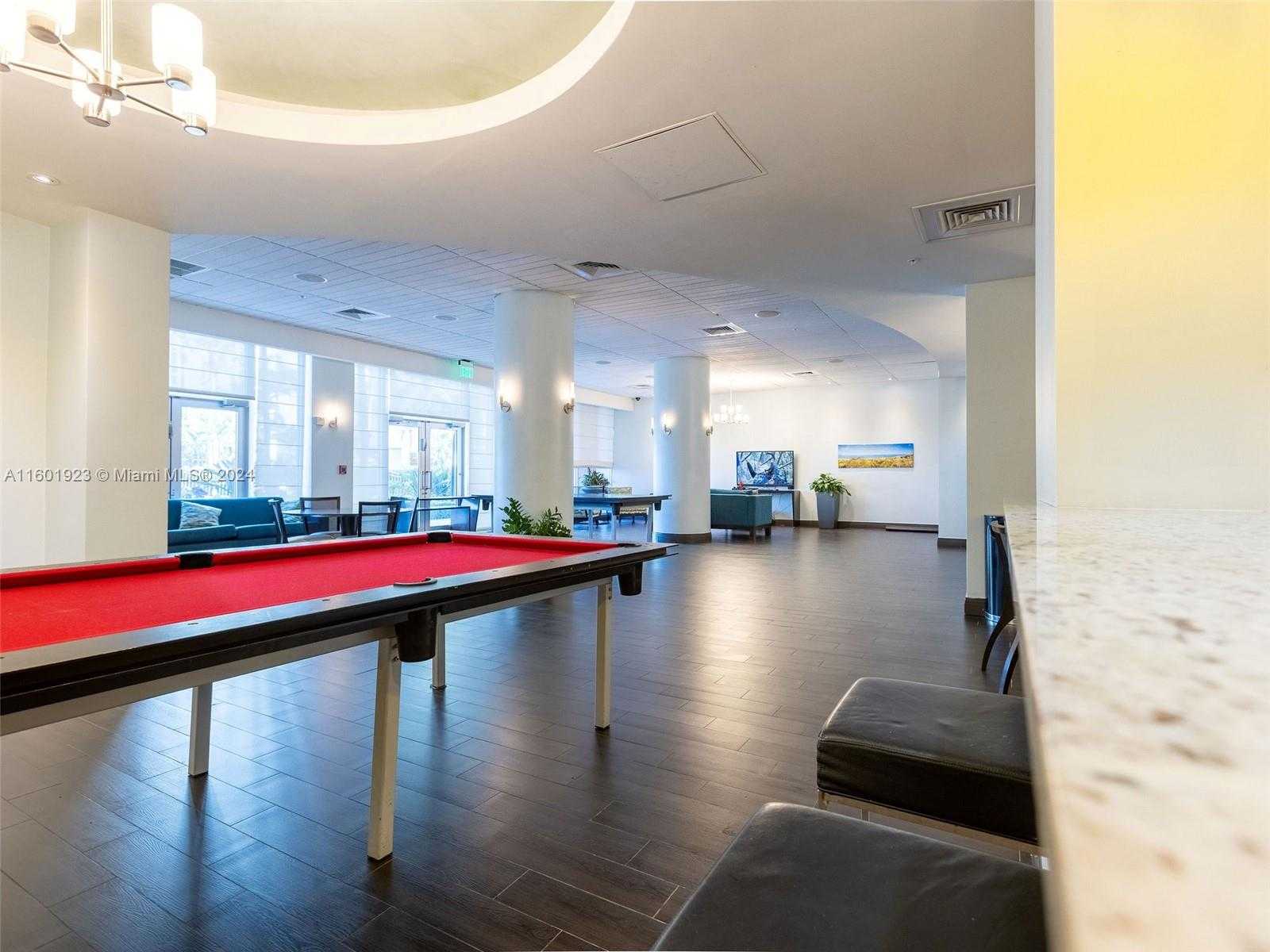 Small Image of 3901 SOUTH OCEAN DR #10P, Hollywood Number 39