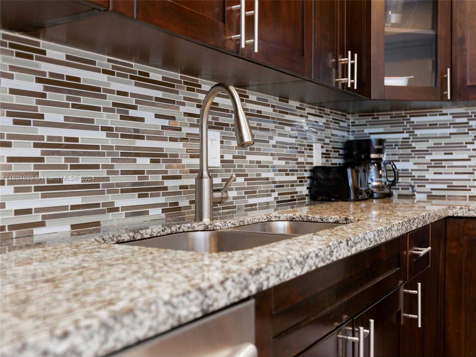 Small Image of 3901 SOUTH OCEAN DR #10P, Hollywood Number 8