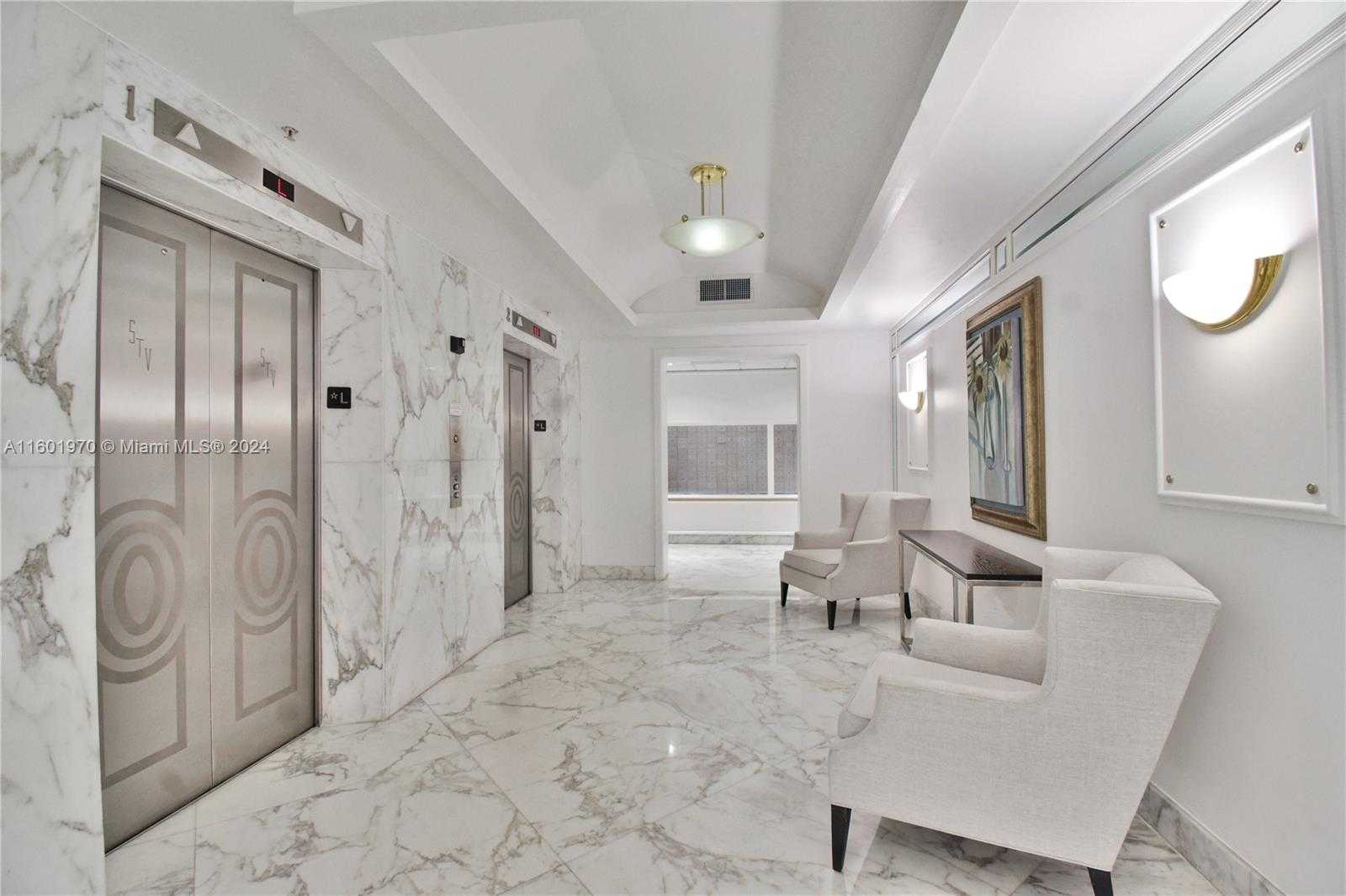 Small Image of 5700 COLLINS AVE #7A, Miami Beach Number 23