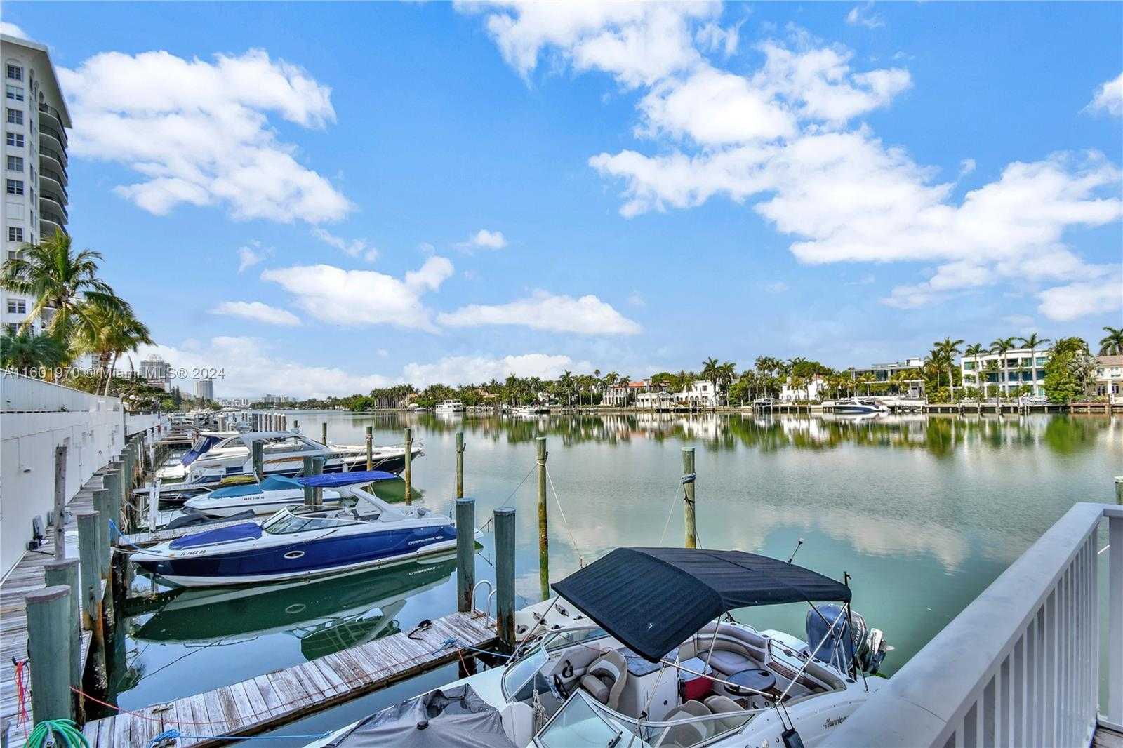 Small Image of 5700 COLLINS AVE #7A, Miami Beach Number 27