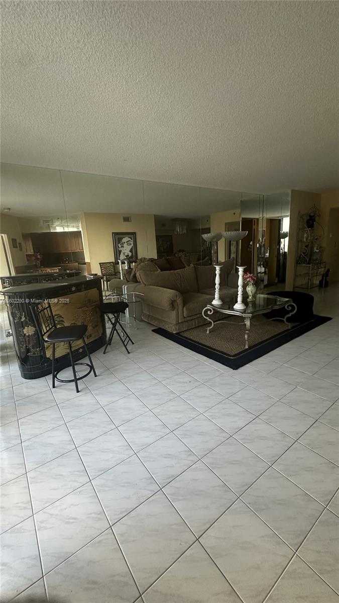 Small Image of 20281 EAST COUNTRY CLUB DR #305, Aventura Number 29