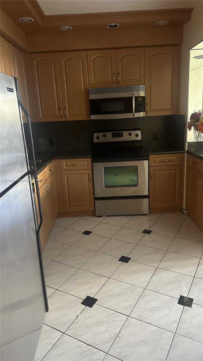 Small Image of 20281 EAST COUNTRY CLUB DR #305, Aventura Number 34