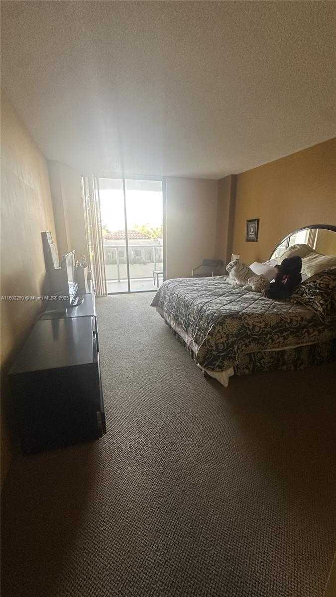 Small Image of 20281 EAST COUNTRY CLUB DR #305, Aventura Number 44