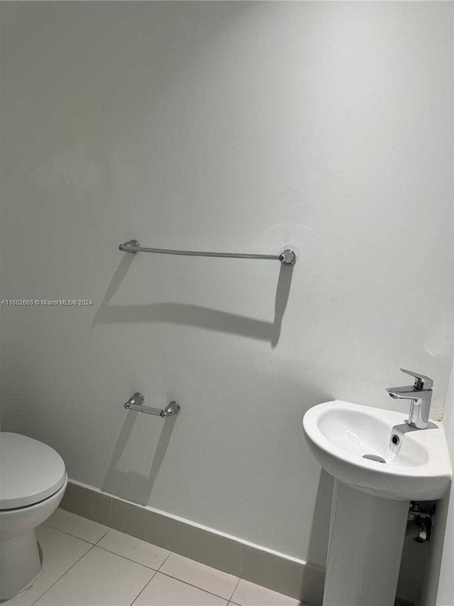 Small Image of 501 NORTH EAST 31ST ST #2304, Miami Number 10