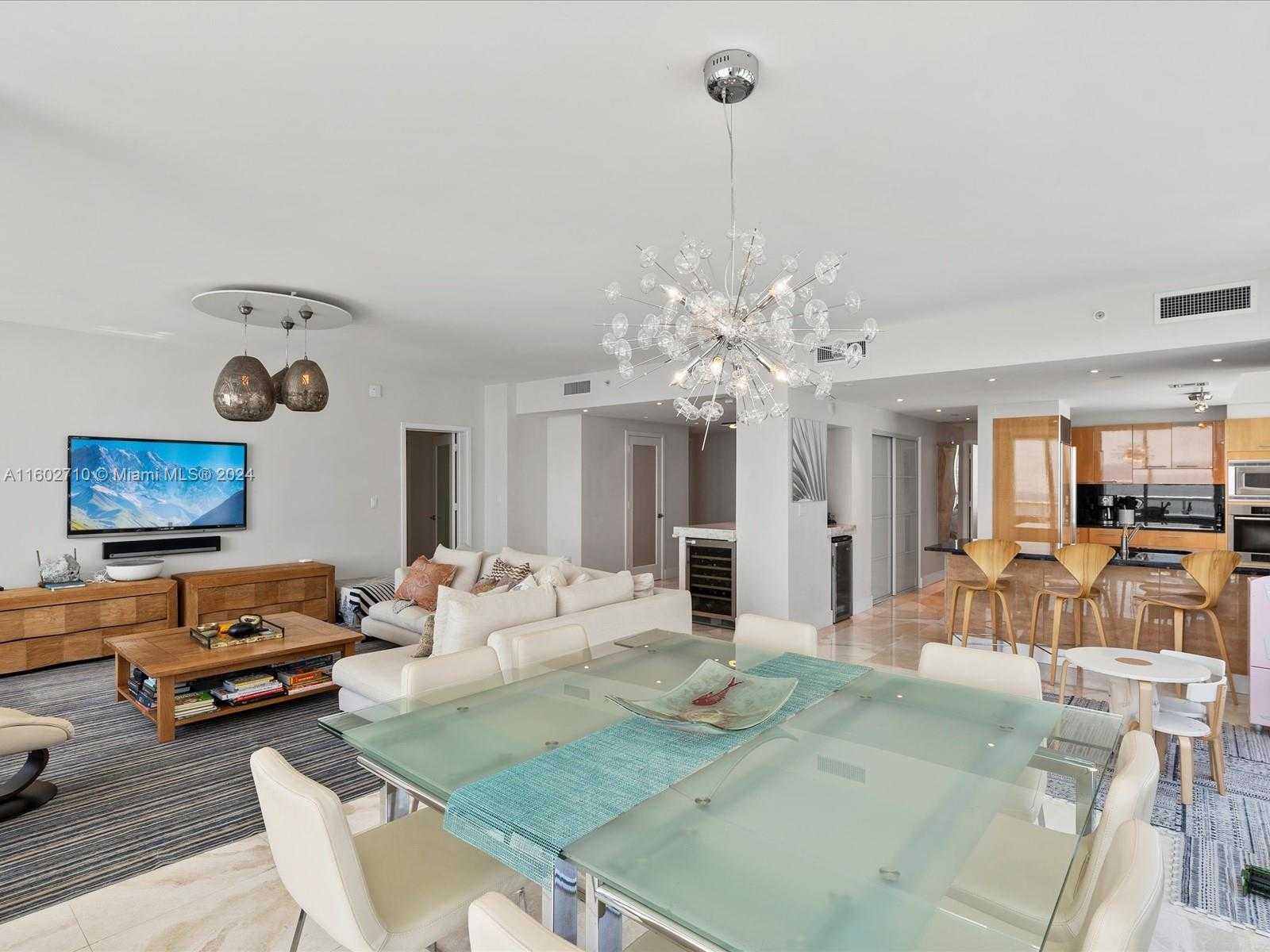Small Image of 6799 COLLINS AVE #702, Miami Beach Number 10