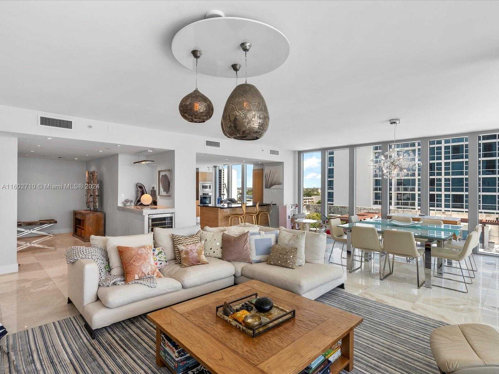 Small Image of 6799 COLLINS AVE #702, Miami Beach Number 8