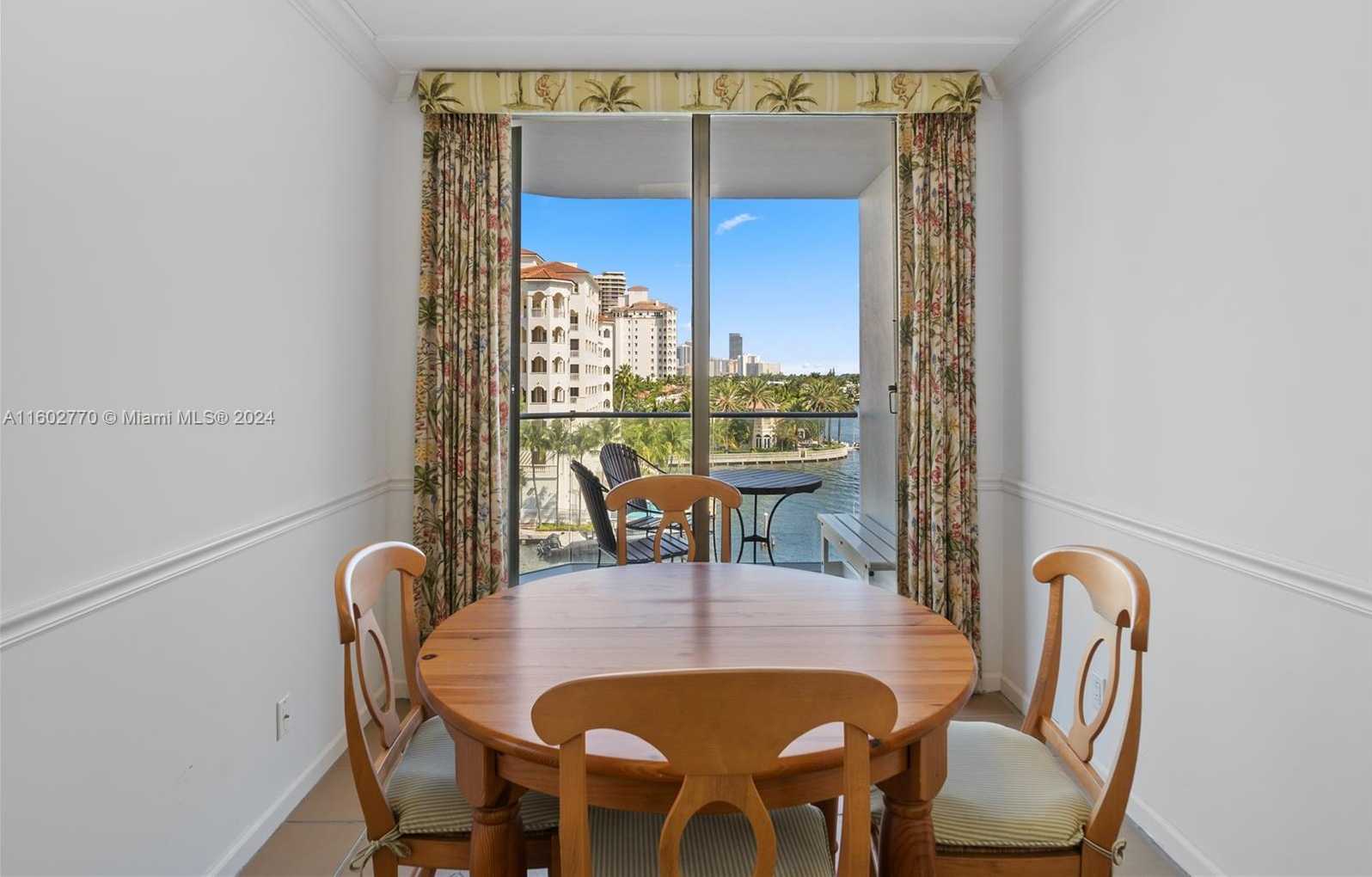 Small Image of 19707 TURNBERRY WAY #6K, Aventura Number 11