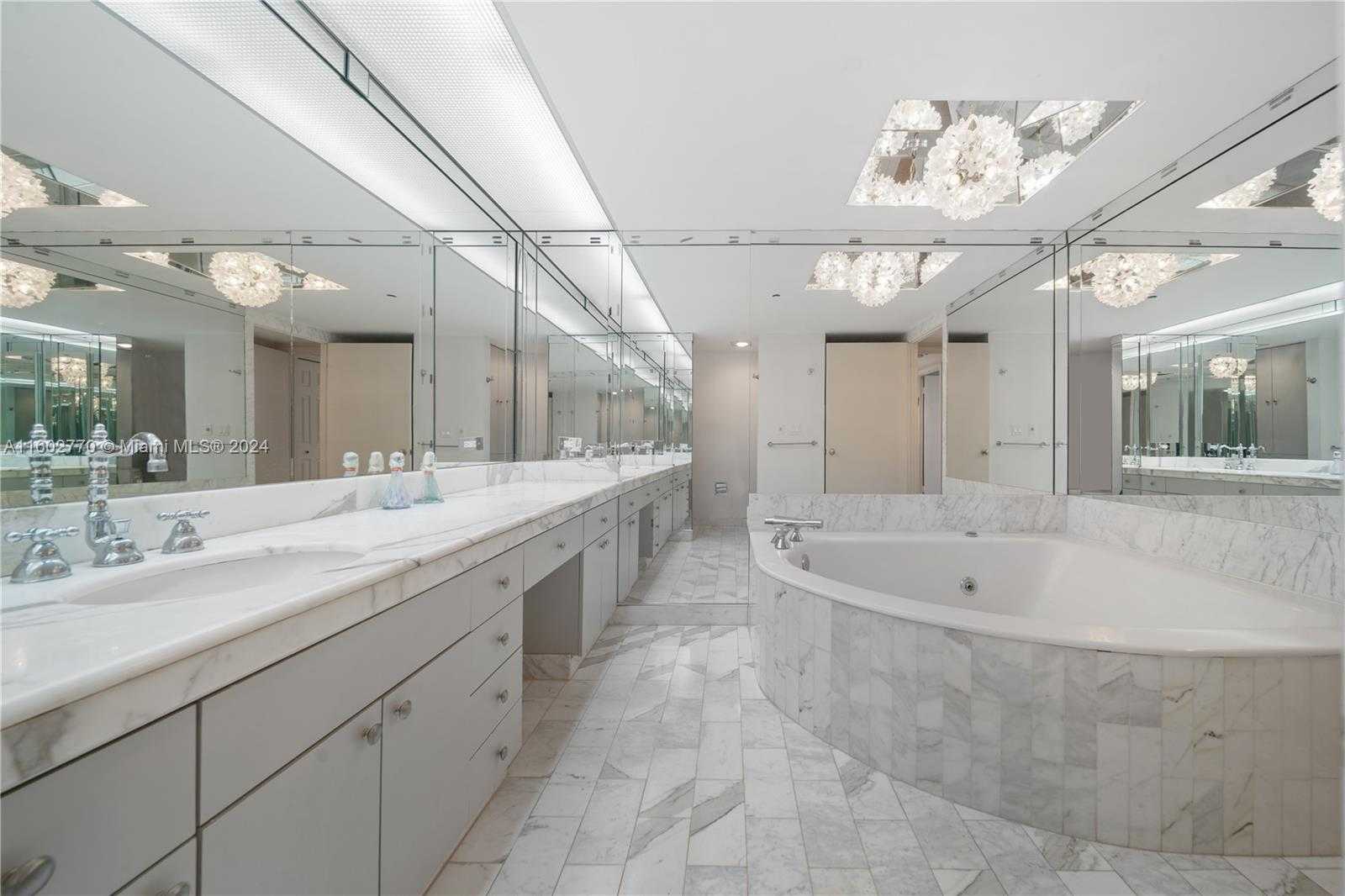 Small Image of 19707 TURNBERRY WAY #6K, Aventura Number 19