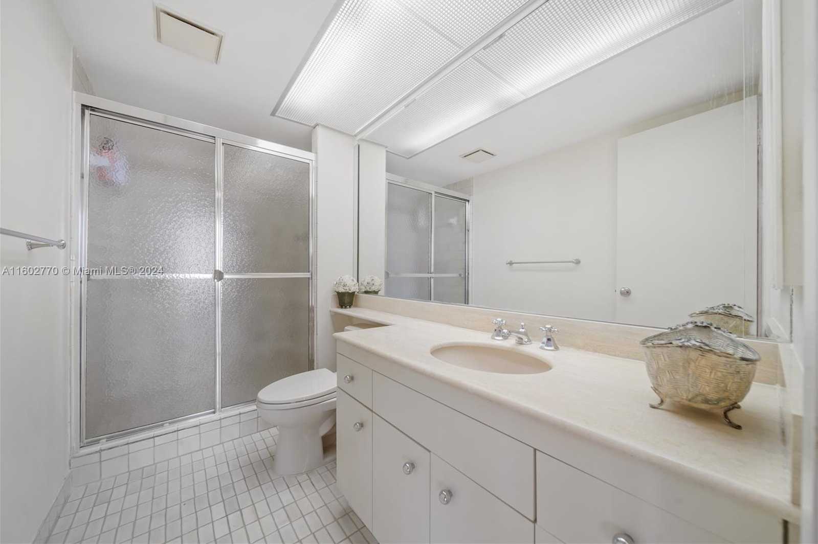 Small Image of 19707 TURNBERRY WAY #6K, Aventura Number 23