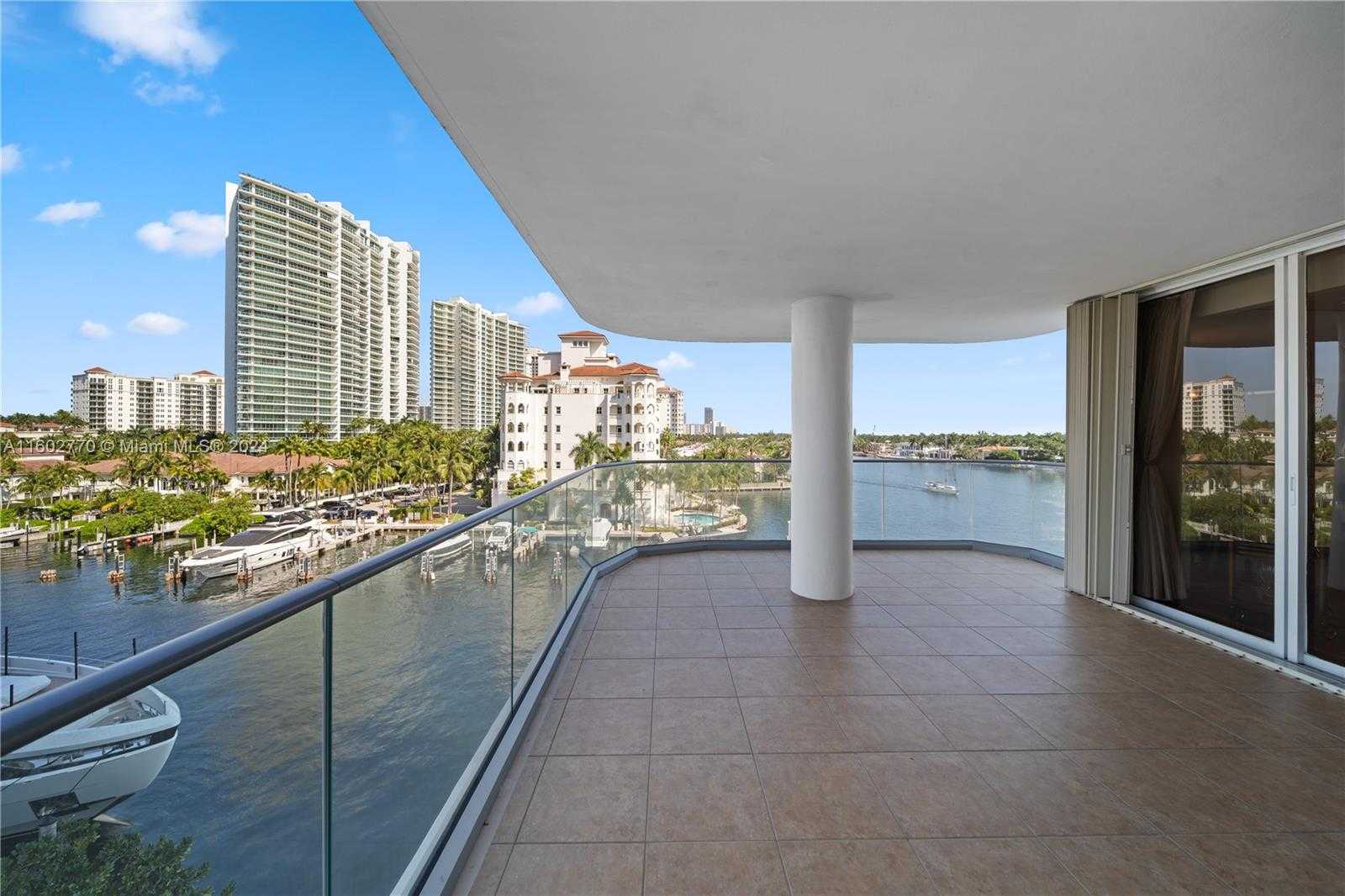Small Image of 19707 TURNBERRY WAY #6K, Aventura Number 26