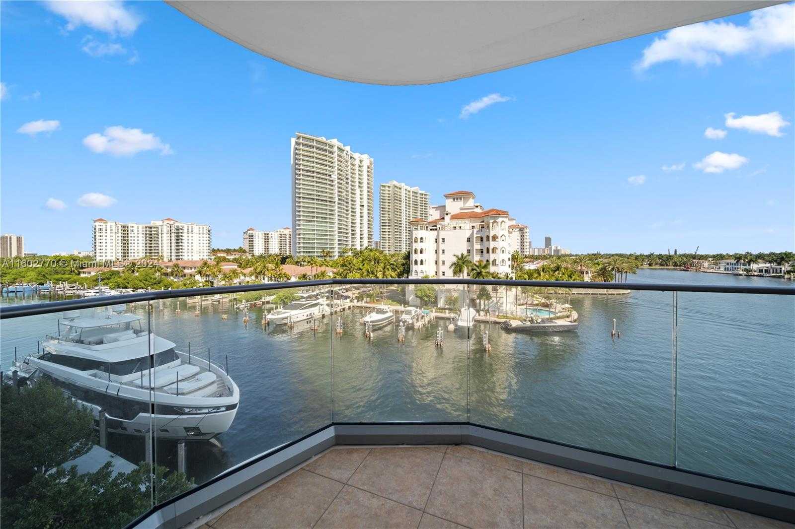Small Image of 19707 TURNBERRY WAY #6K, Aventura Number 27