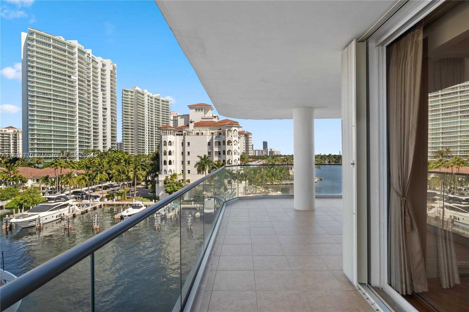 Small Image of 19707 TURNBERRY WAY #6K, Aventura Number 28
