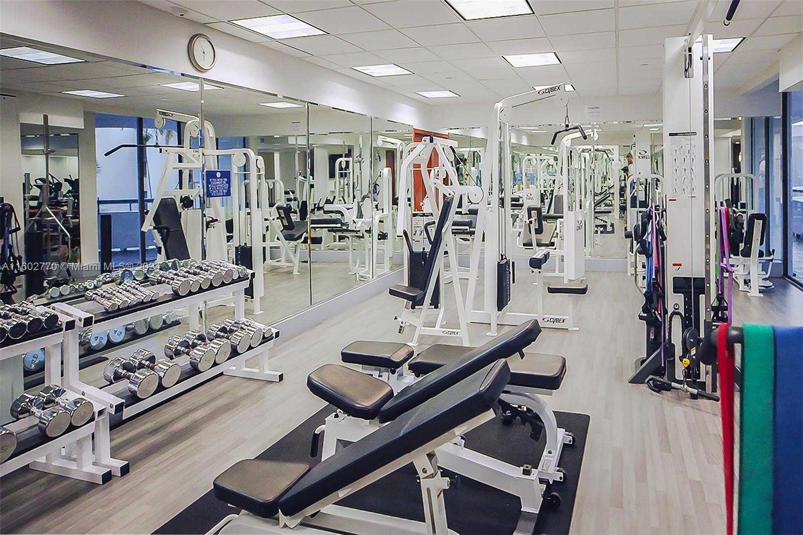 Small Image of 19707 TURNBERRY WAY #6K, Aventura Number 34