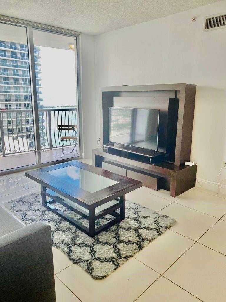 Small Image of 1750 NORTH BAYSHORE DR #4305, Miami Number 4