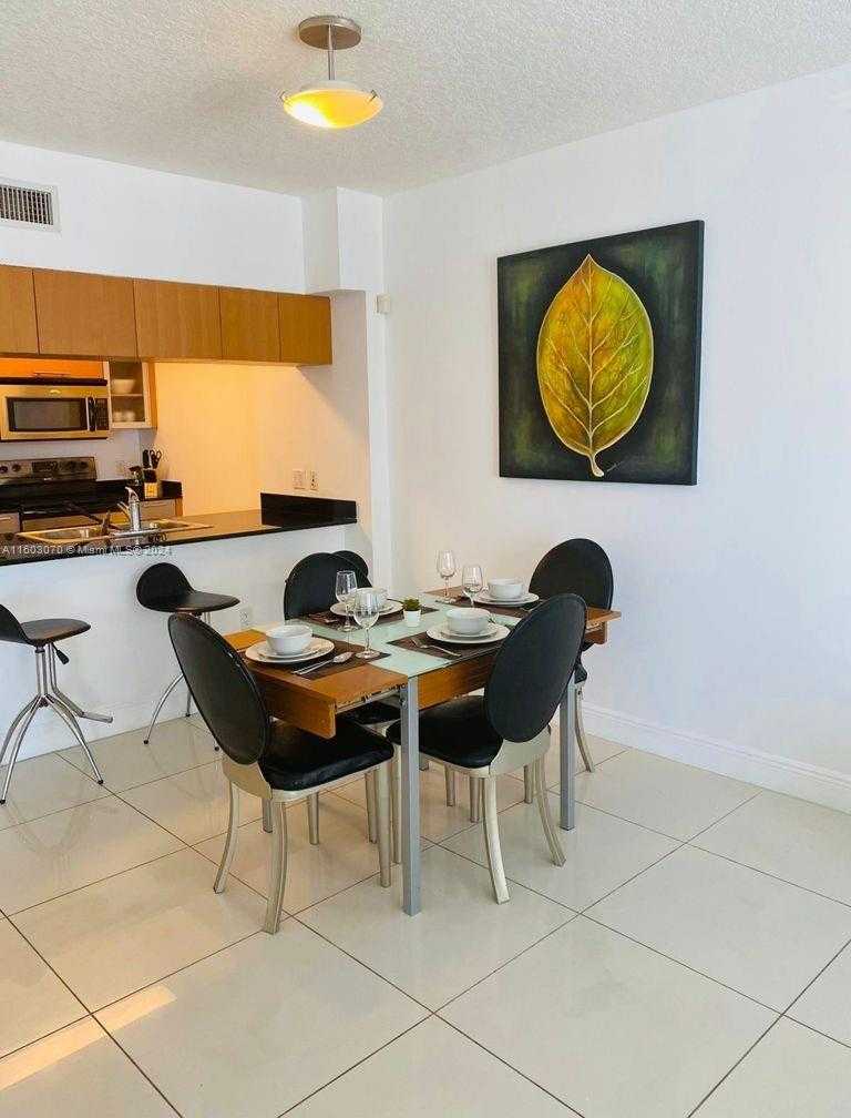 Small Image of 1750 NORTH BAYSHORE DR #4305, Miami Number 5